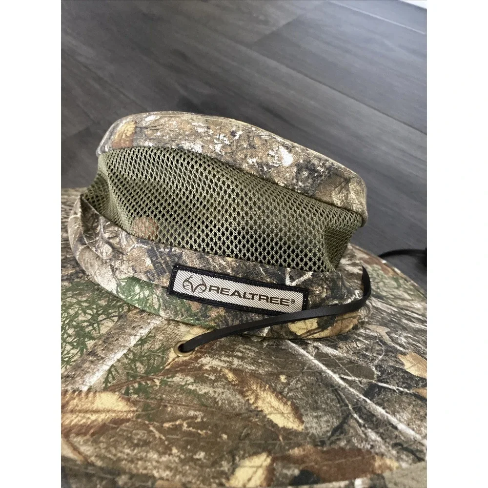 Real Tree Camo Bucket Cap Hat Vented Men's Sz S/M Realtree